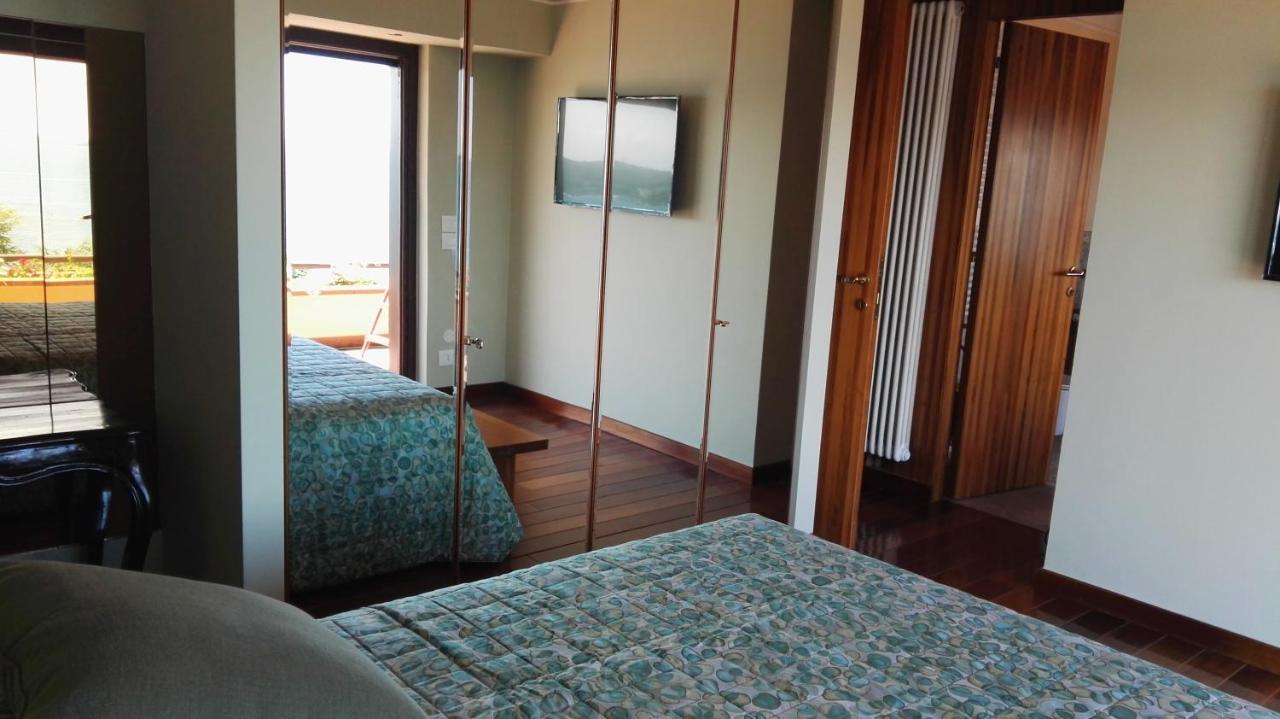 Casa Amigo Bed and Breakfast Padenghe sul Garda Buitenkant foto