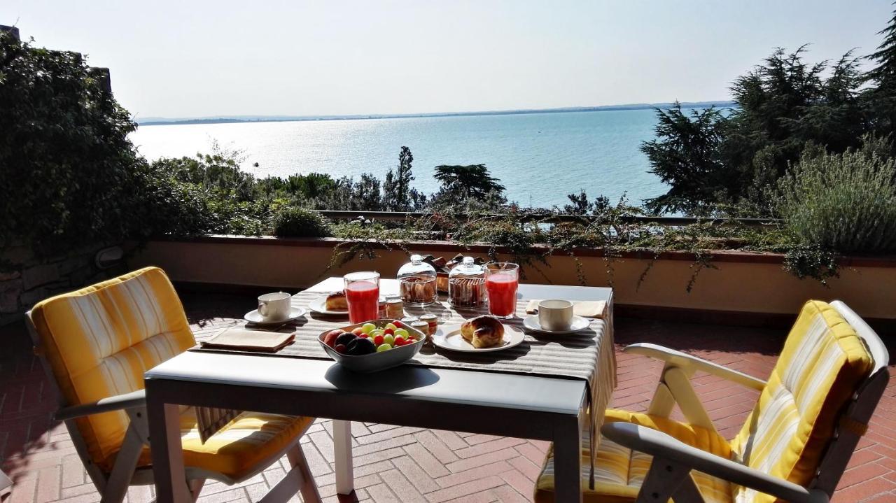 Casa Amigo Bed and Breakfast Padenghe sul Garda Buitenkant foto